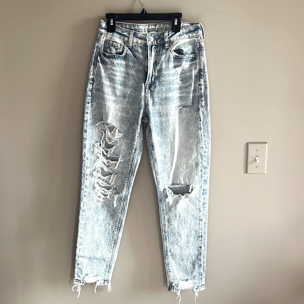 American eagle distressed acid wash jeans